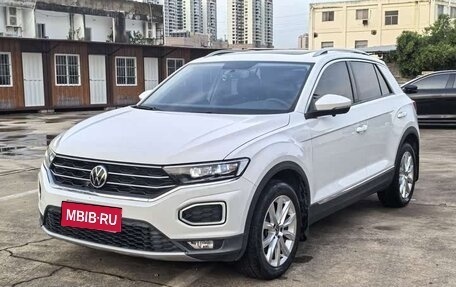 Volkswagen T-Roc I, 2021 год, 1 470 010 рублей, 1 фотография