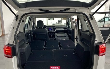 Volkswagen Touran III, 2024 год, 3 299 000 рублей, 7 фотография