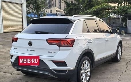 Volkswagen T-Roc I, 2021 год, 1 470 010 рублей, 4 фотография