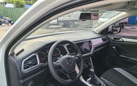Volkswagen T-Roc I, 2021 год, 1 470 010 рублей, 19 фотография