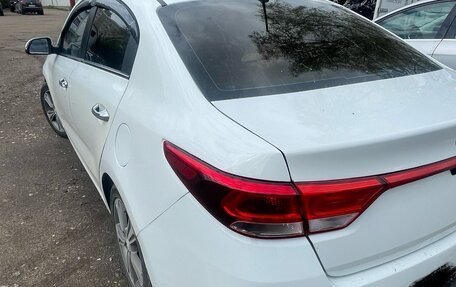 KIA Rio IV, 2018 год, 800 000 рублей, 2 фотография
