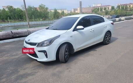 KIA Rio IV, 2019 год, 950 000 рублей, 3 фотография