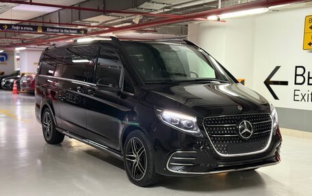 Mercedes-Benz V-Класс, 2024 год, 13 800 000 рублей, 2 фотография