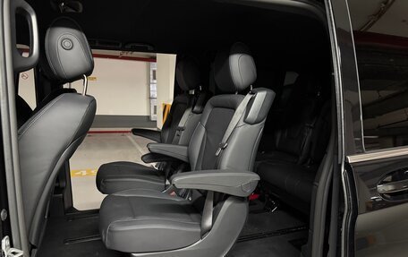 Mercedes-Benz V-Класс, 2024 год, 13 800 000 рублей, 16 фотография