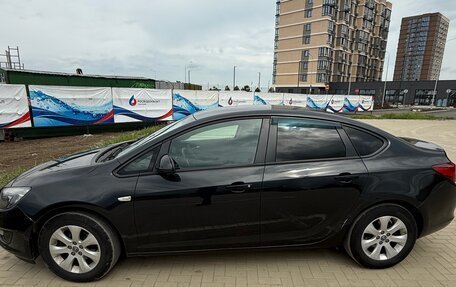 Opel Astra J, 2013 год, 750 000 рублей, 3 фотография