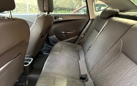 Opel Astra J, 2013 год, 750 000 рублей, 13 фотография