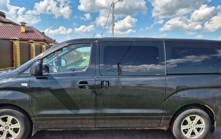 Hyundai H-1 II рестайлинг, 2010 год, 950 000 рублей, 17 фотография