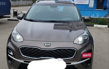 KIA Sportage IV рестайлинг, 2018 год, 2 500 000 рублей, 3 фотография