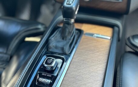 Volvo XC90 II рестайлинг, 2018 год, 3 300 000 рублей, 12 фотография