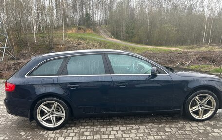 Audi A4, 2009 год, 1 300 000 рублей, 2 фотография