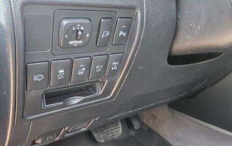 Toyota Land Cruiser 200, 2014 год, 4 300 000 рублей, 7 фотография