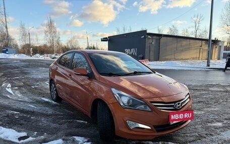 Hyundai Solaris II рестайлинг, 2015 год, 770 000 рублей, 2 фотография