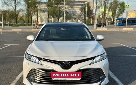 Toyota Camry, 2018 год, 3 400 000 рублей, 2 фотография