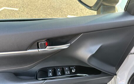 Toyota Camry, 2018 год, 3 400 000 рублей, 9 фотография