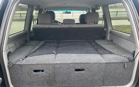 Toyota Land Cruiser 100 рестайлинг 2, 2005 год, 2 500 000 рублей, 17 фотография