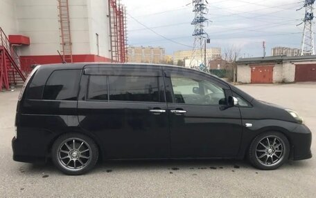 Toyota ISis I, 2010 год, 1 299 000 рублей, 4 фотография