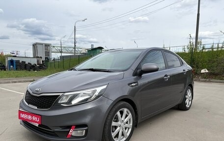 KIA Rio III рестайлинг, 2015 год, 860 000 рублей, 18 фотография