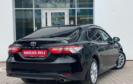 Toyota Camry, 2021 год, 2 949 000 рублей, 2 фотография