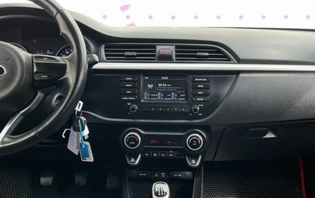 KIA Rio IV, 2017 год, 1 360 000 рублей, 16 фотография