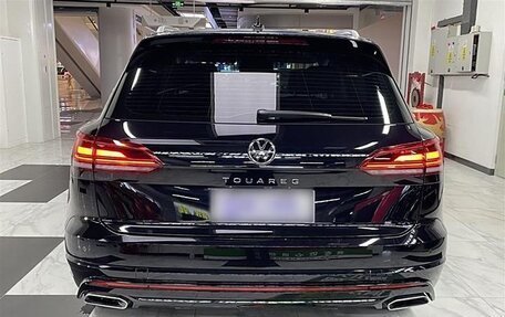 Volkswagen Touareg III, 2022 год, 5 100 000 рублей, 4 фотография