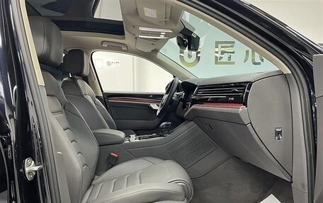Volkswagen Touareg III, 2022 год, 5 100 000 рублей, 12 фотография