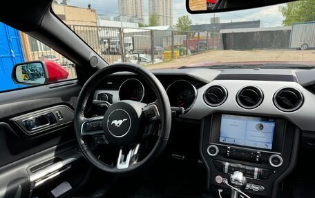 Ford Mustang VI рестайлинг, 2016 год, 2 500 000 рублей, 10 фотография