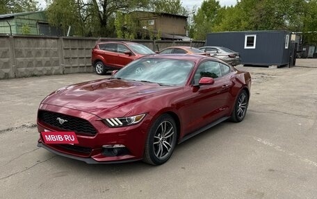 Ford Mustang VI рестайлинг, 2016 год, 2 500 000 рублей, 6 фотография