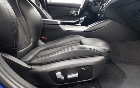 BMW 3 серия, 2019 год, 4 190 000 рублей, 38 фотография