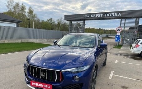 Maserati Levante I, 2017 год, 4 300 000 рублей, 1 фотография