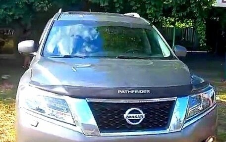 Nissan Pathfinder, 2015 год, 2 100 000 рублей, 3 фотография