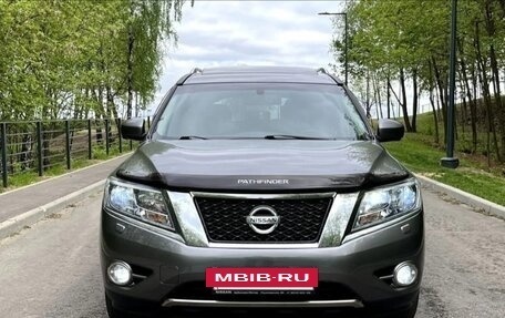 Nissan Pathfinder, 2015 год, 2 100 000 рублей, 2 фотография