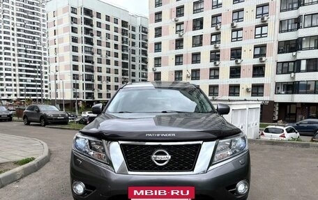 Nissan Pathfinder, 2015 год, 2 100 000 рублей, 4 фотография
