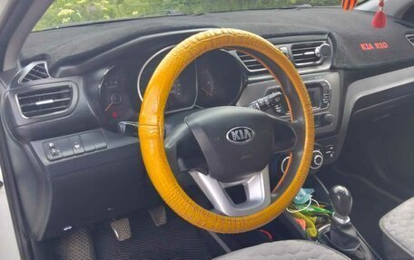 KIA Rio III рестайлинг, 2013 год, 750 000 рублей, 5 фотография