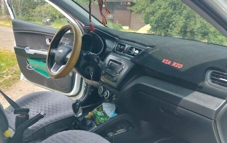KIA Rio III рестайлинг, 2013 год, 750 000 рублей, 6 фотография