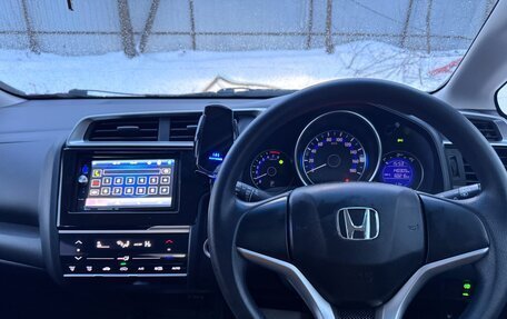 Honda Fit III, 2015 год, 950 000 рублей, 8 фотография