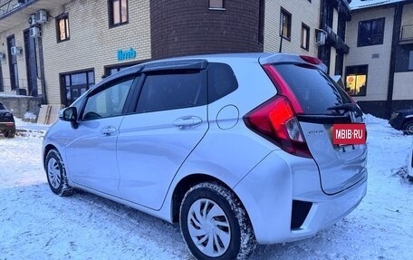 Honda Fit III, 2015 год, 950 000 рублей, 4 фотография