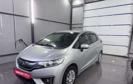 Honda Fit III, 2015 год, 950 000 рублей, 11 фотография