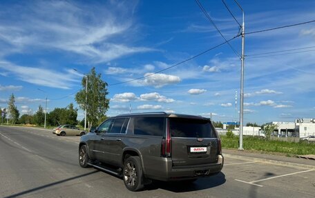 Cadillac Escalade IV, 2015 год, 3 800 000 рублей, 2 фотография