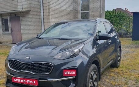 KIA Sportage IV рестайлинг, 2020 год, 2 650 000 рублей, 2 фотография