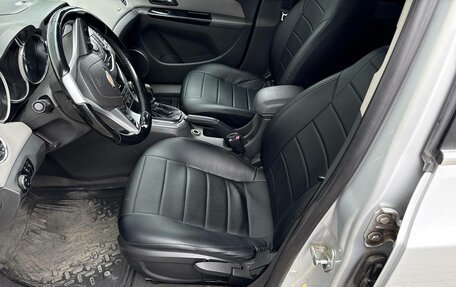 Chevrolet Cruze II, 2010 год, 650 000 рублей, 5 фотография