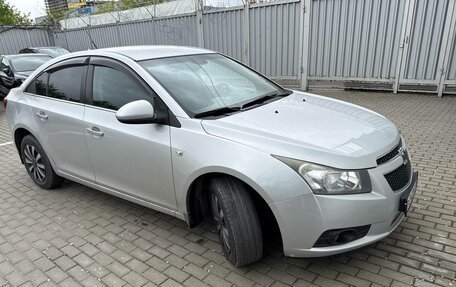 Chevrolet Cruze II, 2010 год, 650 000 рублей, 2 фотография