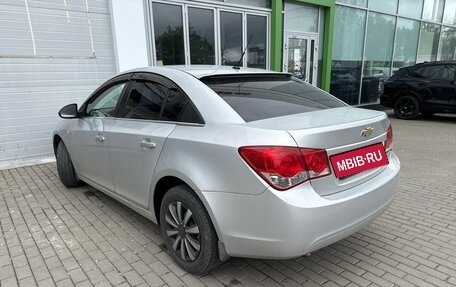 Chevrolet Cruze II, 2010 год, 650 000 рублей, 4 фотография