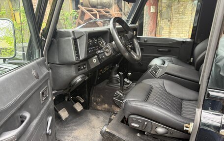 Land Rover Defender I, 1997 год, 5 600 000 рублей, 7 фотография