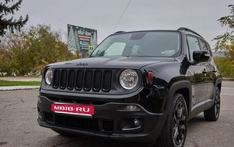 Jeep Renegade I рестайлинг, 2016 год, 1 980 000 рублей, 4 фотография