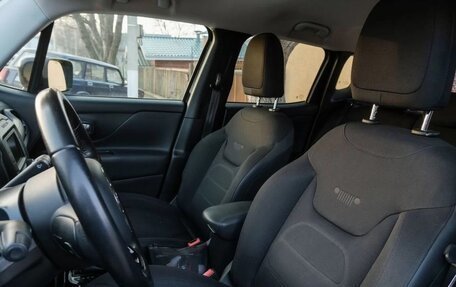 Jeep Renegade I рестайлинг, 2016 год, 1 980 000 рублей, 14 фотография