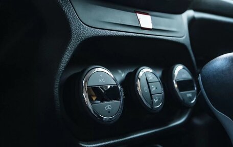Jeep Renegade I рестайлинг, 2016 год, 1 980 000 рублей, 20 фотография