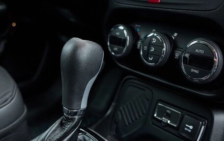 Jeep Renegade I рестайлинг, 2016 год, 1 980 000 рублей, 21 фотография