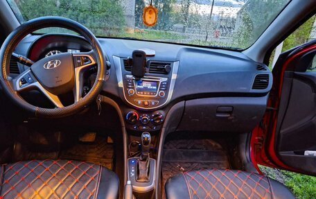 Hyundai Solaris II рестайлинг, 2015 год, 920 000 рублей, 9 фотография