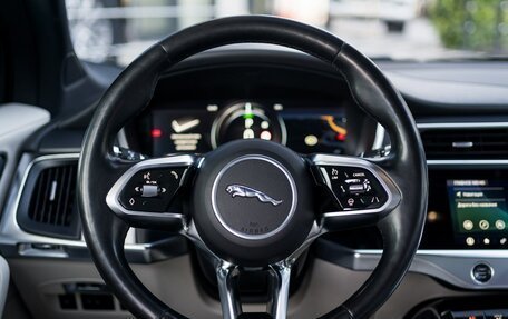 Jaguar I-Pace I, 2018 год, 4 200 000 рублей, 10 фотография