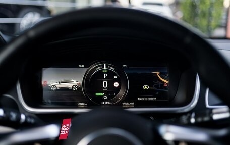 Jaguar I-Pace I, 2018 год, 4 200 000 рублей, 11 фотография